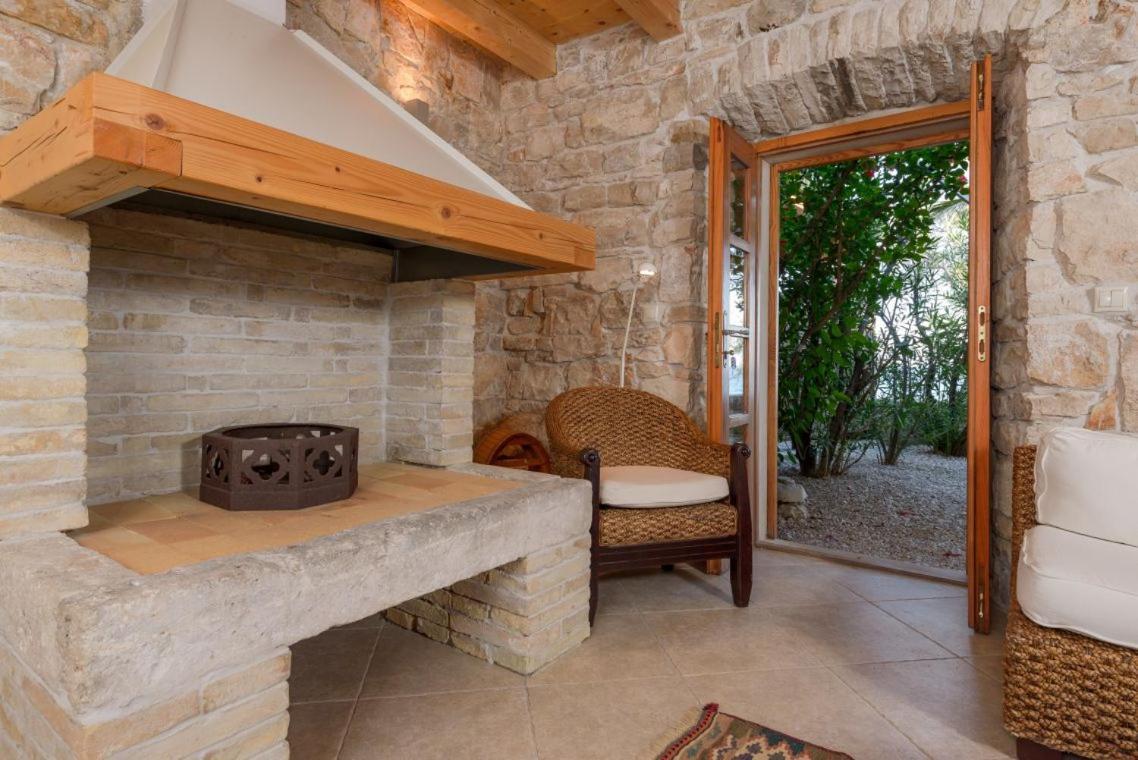 Luxury Beachfront Villa Mare With Private Pool At The Beach Orebic - Peljesac Экстерьер фото